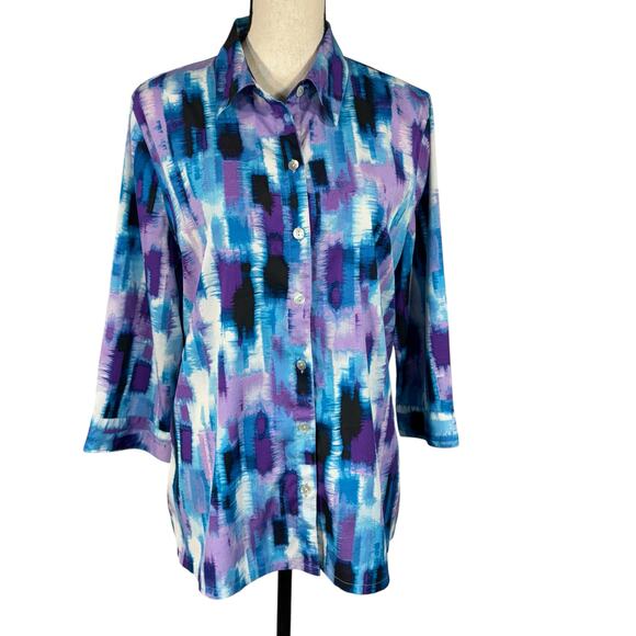 Chico’s SZ 2 (Large) Top Abstract Button-Up 3/4 Sleeves Side Slits Purple Blue - Picture 1 of 8